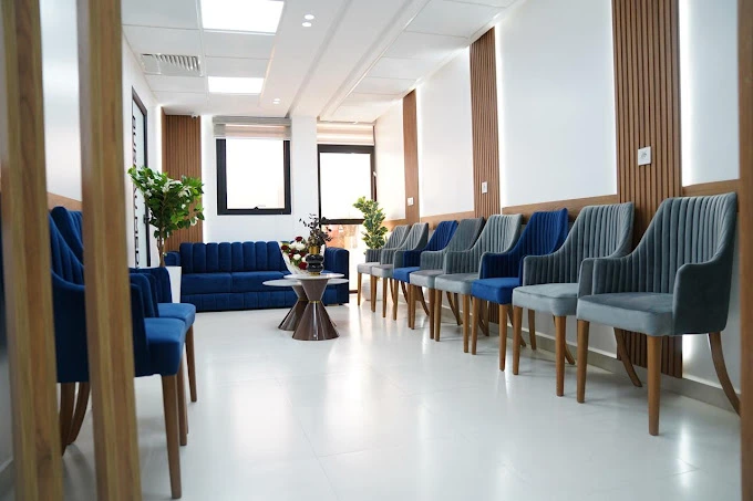 cabinet du dr marj-zohour haida - couloir à Béni Mellal